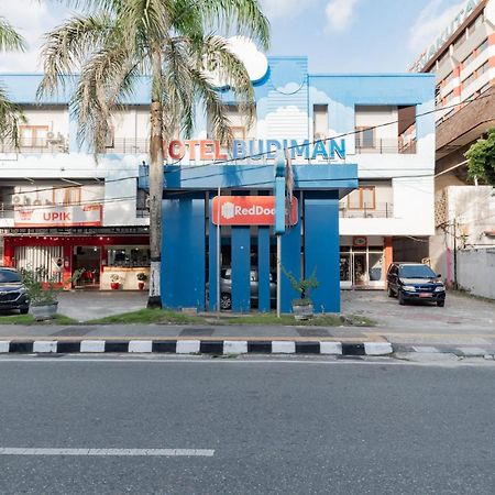 Hotel Reddoorz Near Plaza Balikpapan Esterno foto